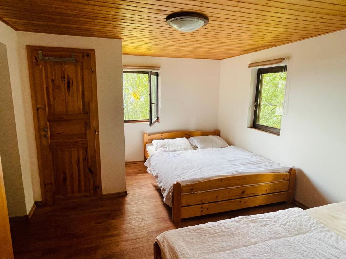 Chata Adam U Lipna Horní Planá Esterno foto