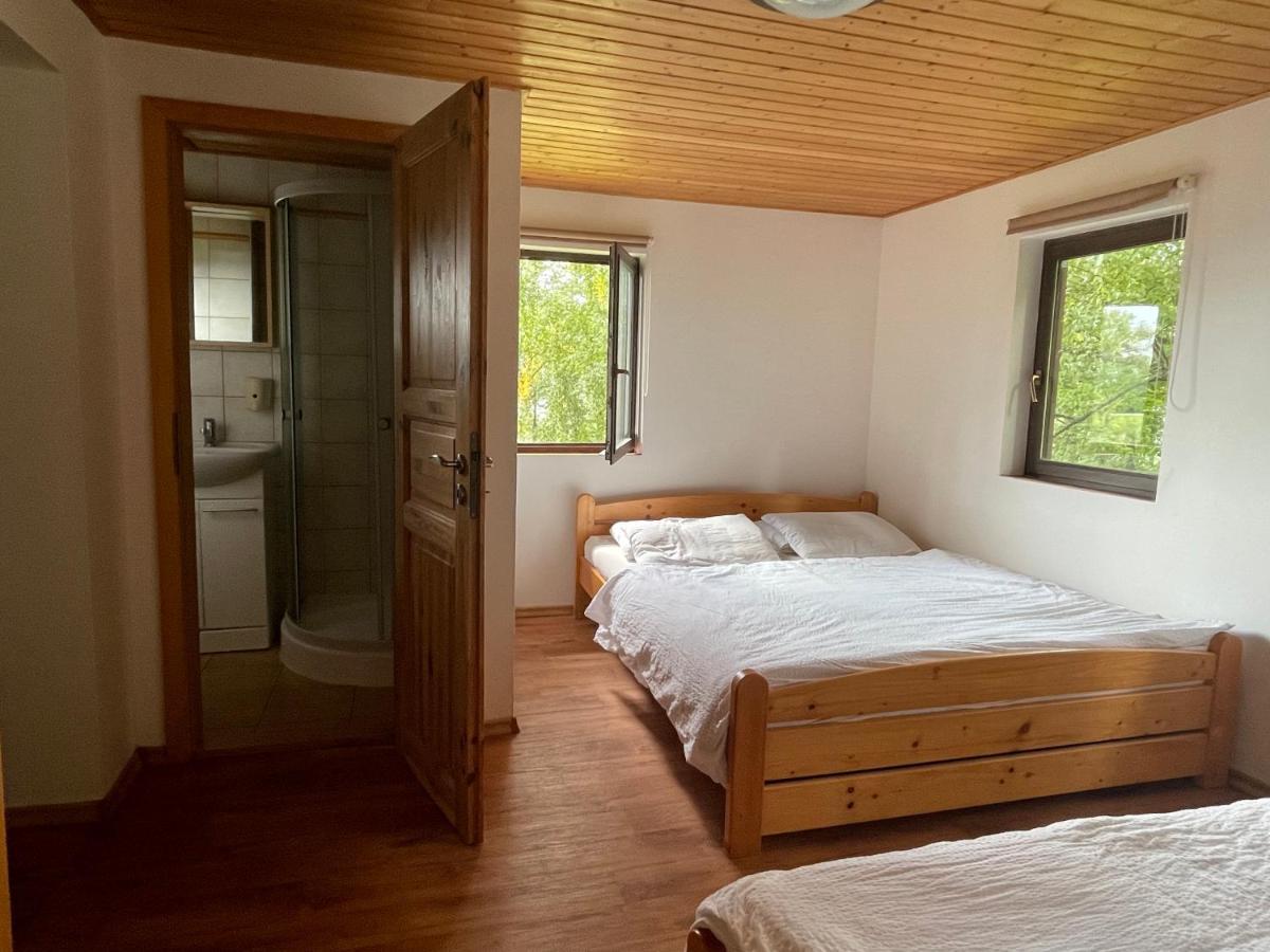 Chata Adam U Lipna Horní Planá Esterno foto
